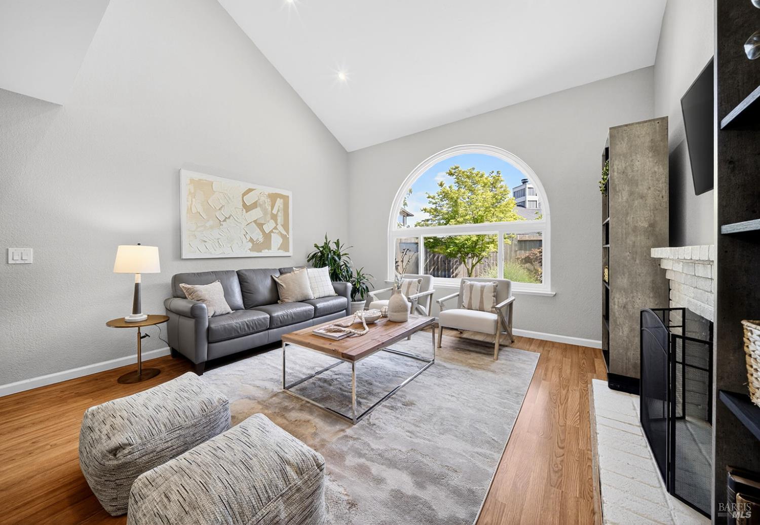 26 Jason Court Petaluma CA 94954