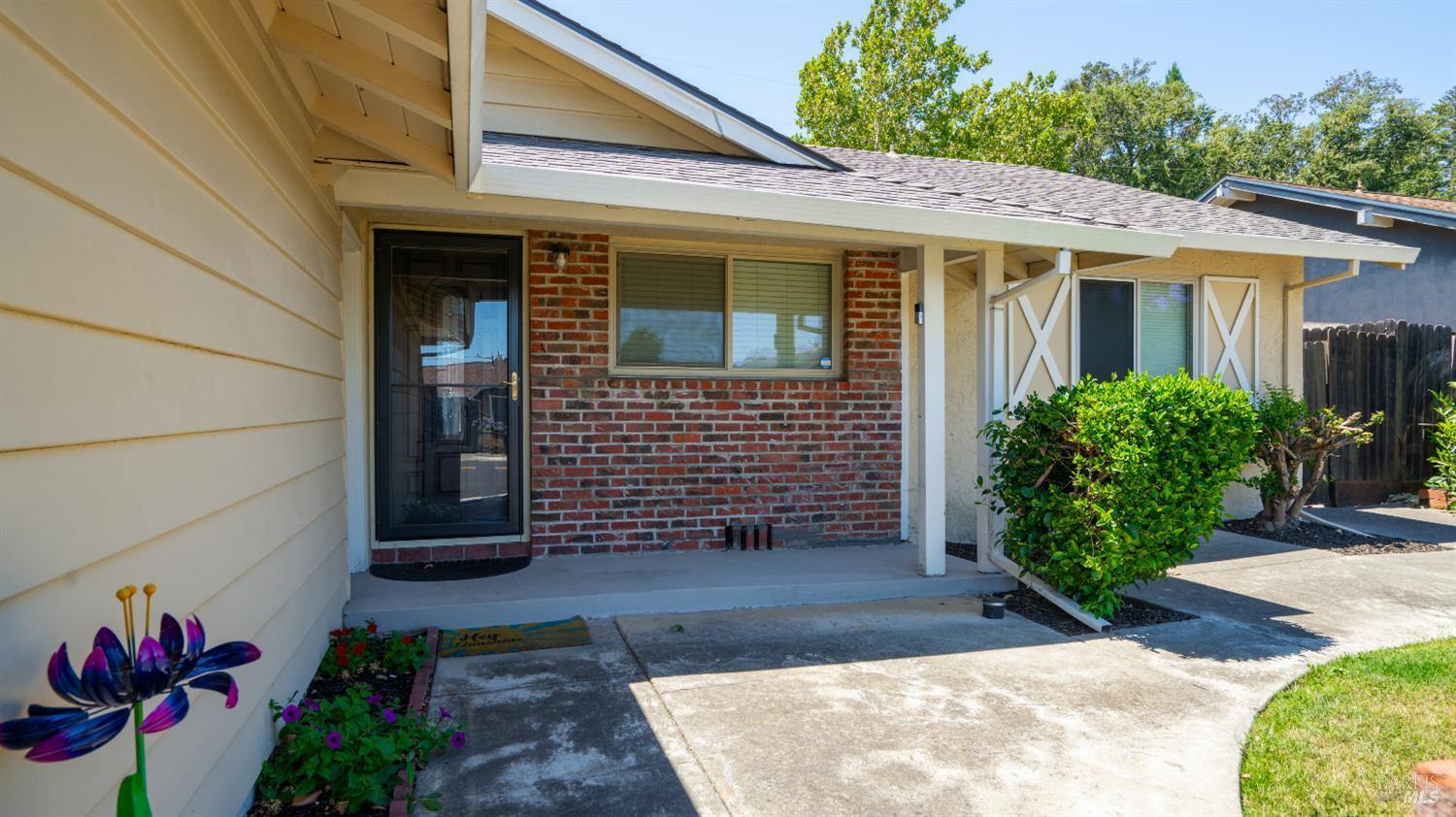 432 S Orchard Avenue Vacaville CA 95688