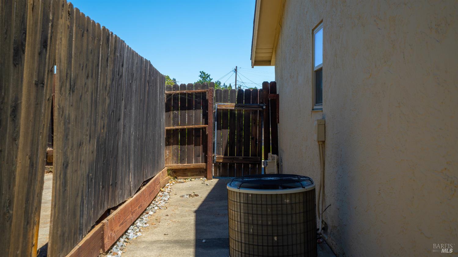 432 S Orchard Avenue Vacaville CA 95688