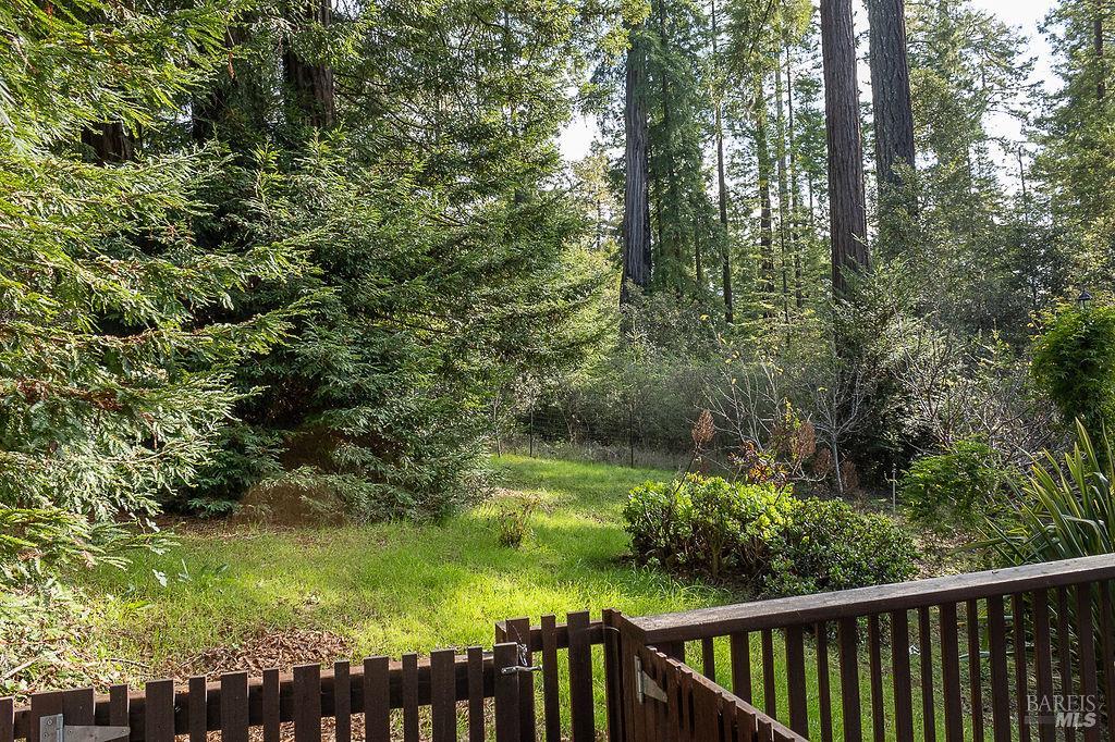 46151 Pacific Woods Road Gualala CA 95445