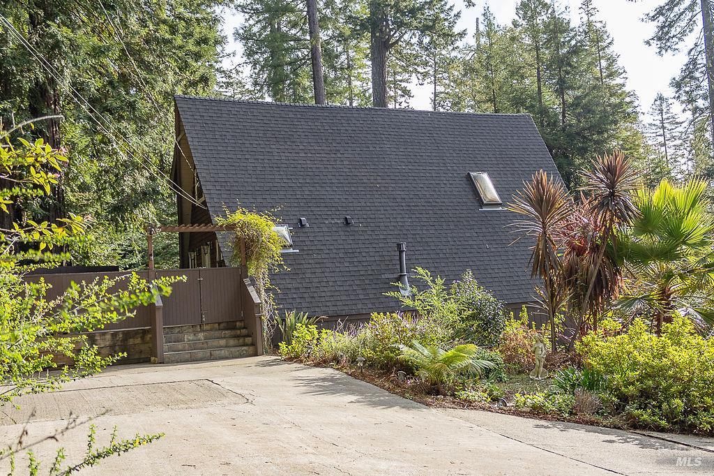 46151 Pacific Woods Road Gualala CA 95445