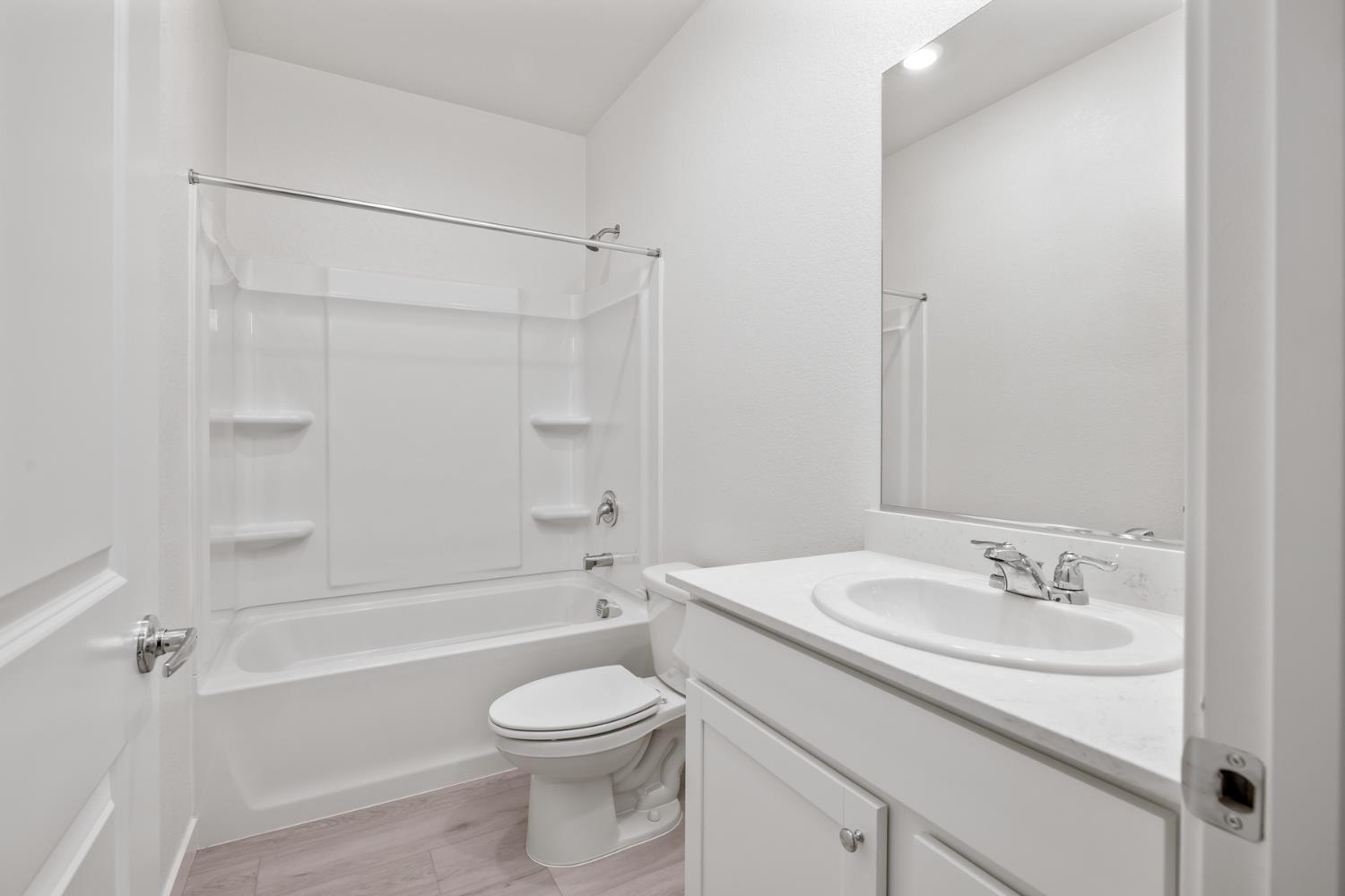 2283 Ghirardelli Linda CA 95901