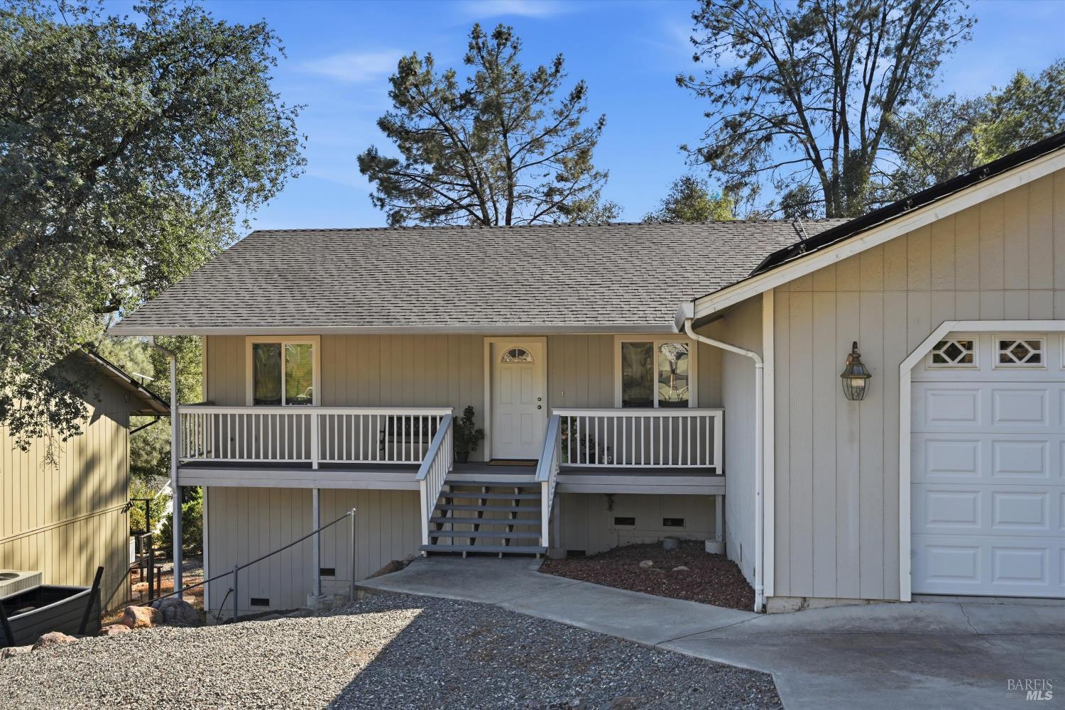 18685 Oak Grove Road Hidden Valley Lake CA 95467