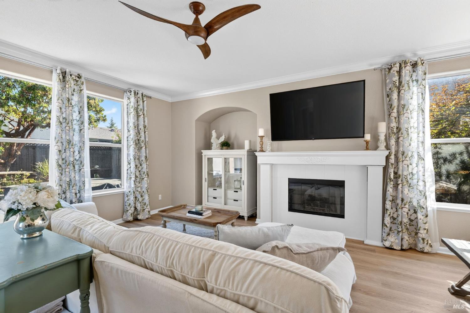 132 Decanter Circle Windsor CA 95492