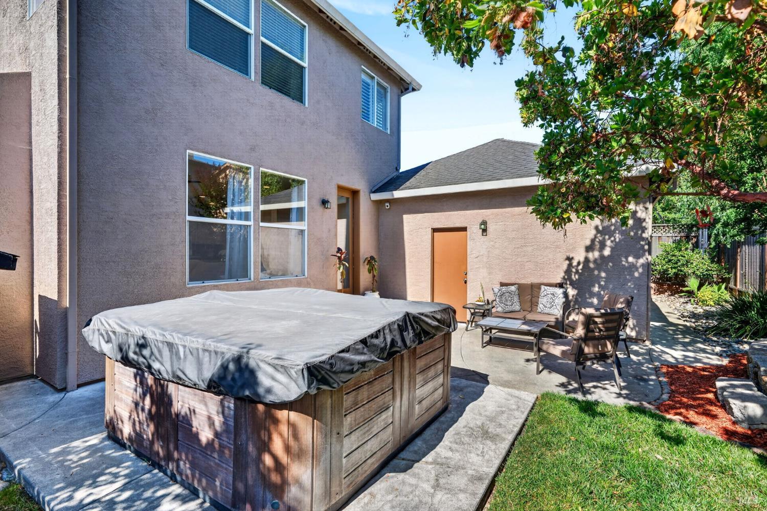 132 Decanter Circle Windsor CA 95492