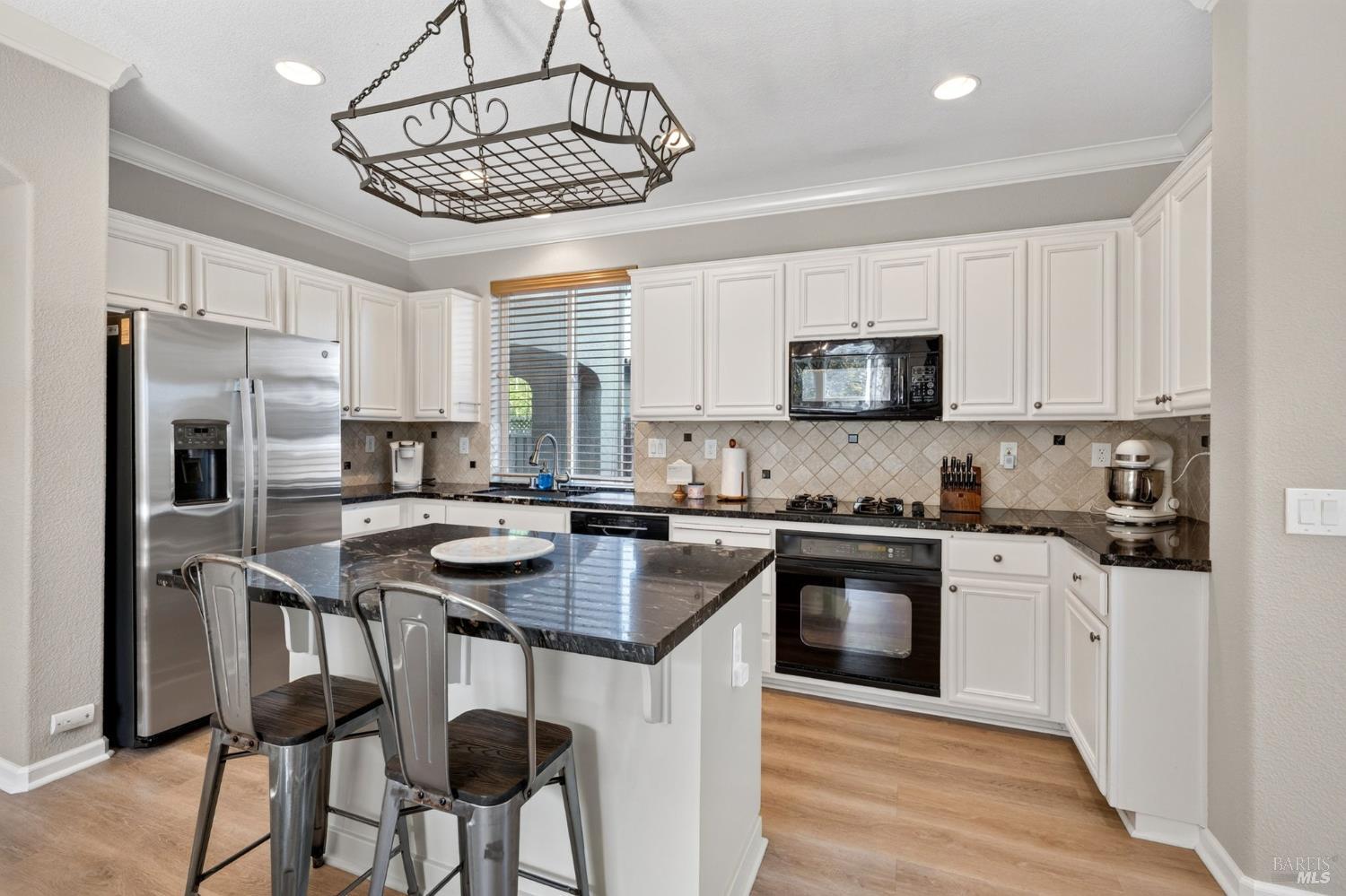 132 Decanter Circle Windsor CA 95492
