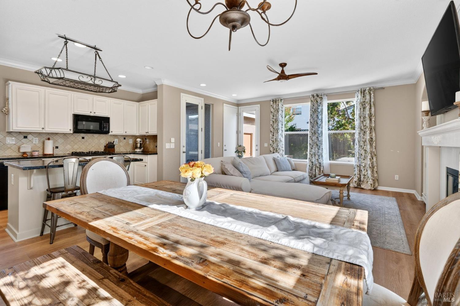 132 Decanter Circle Windsor CA 95492