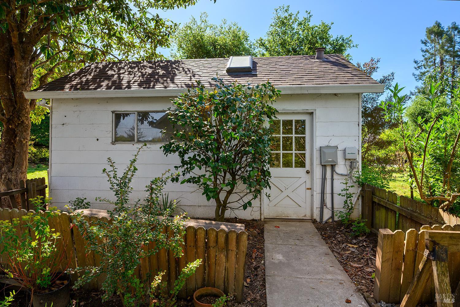 431 Sexton Road Sebastopol CA 95472