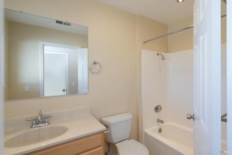 4558 Flores Avenue Rohnert Park CA 94928