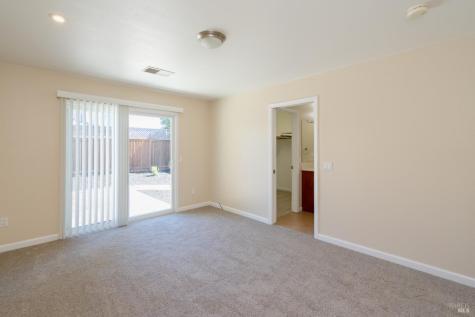 4558 Flores Avenue Rohnert Park CA 94928