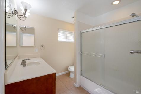 4558 Flores Avenue Rohnert Park CA 94928