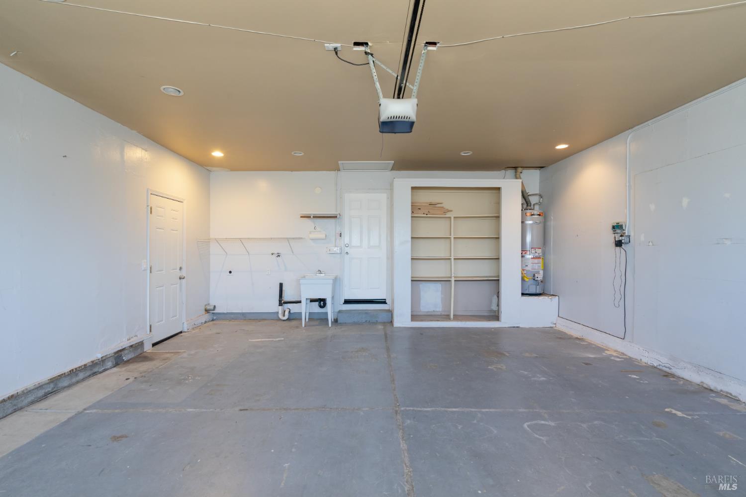 4558 Flores Avenue Rohnert Park CA 94928