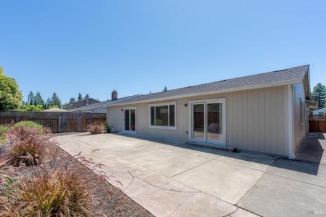4558 Flores Avenue Rohnert Park CA 94928