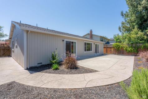 4558 Flores Avenue Rohnert Park CA 94928