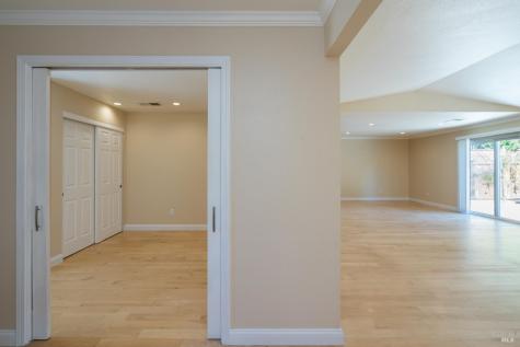 4558 Flores Avenue Rohnert Park CA 94928
