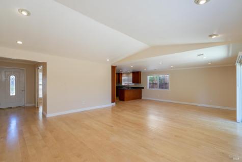 4558 Flores Avenue Rohnert Park CA 94928