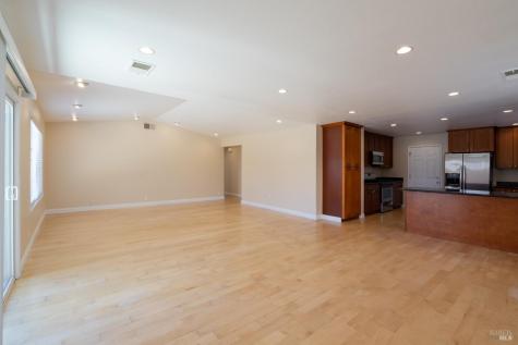 4558 Flores Avenue Rohnert Park CA 94928