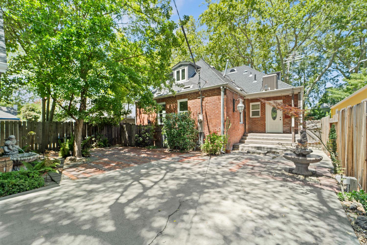 3124 D Street Sacramento CA 95816
