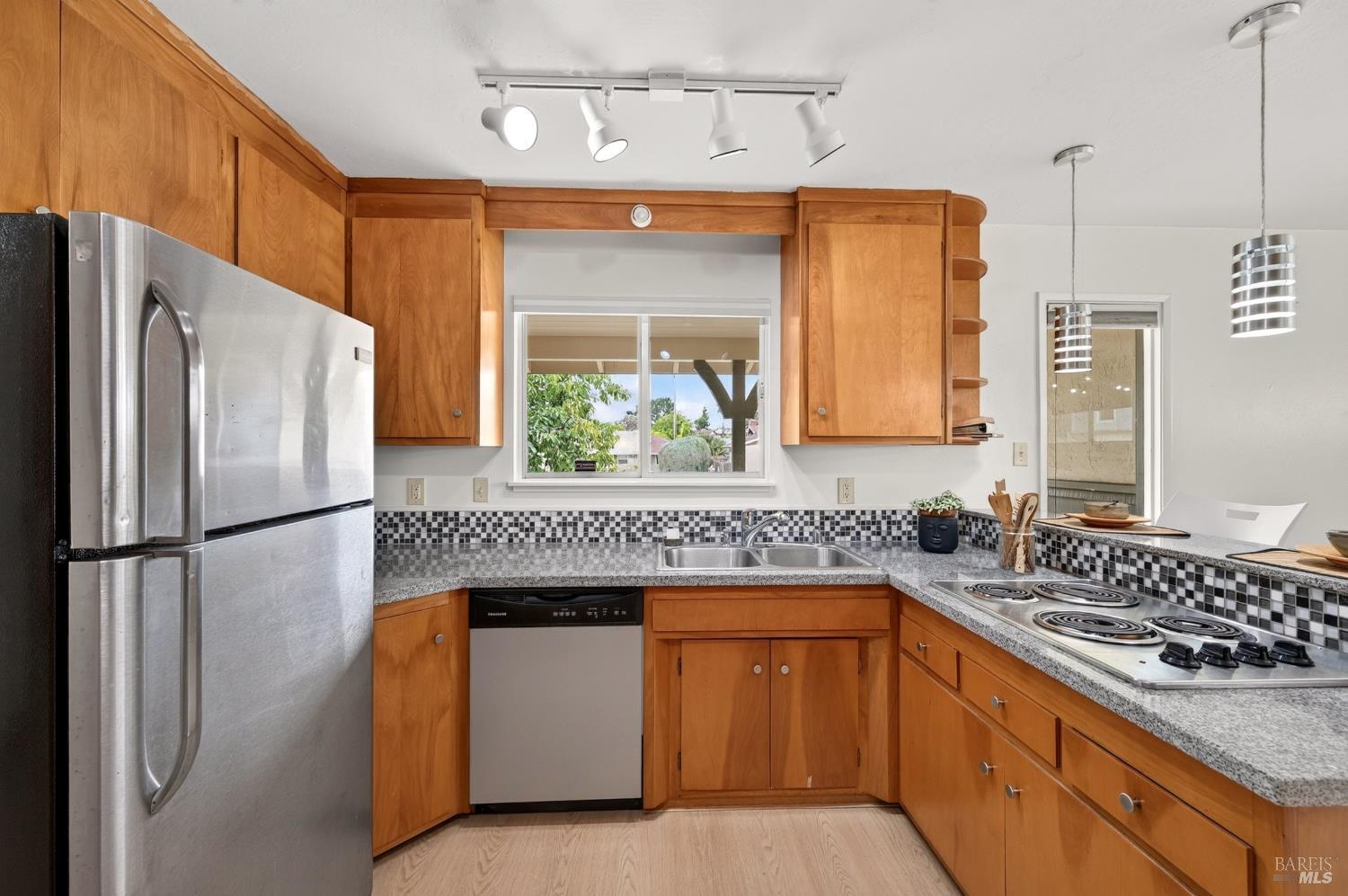 411 Valle Vista Avenue Vallejo CA 94590