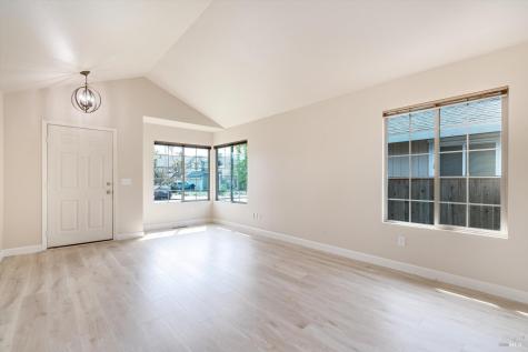 2007 Jackrabbit Court Santa Rosa CA 95403