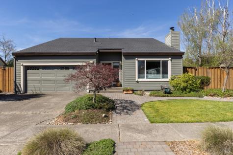 1218 Meridian Circle Santa Rosa CA 95401