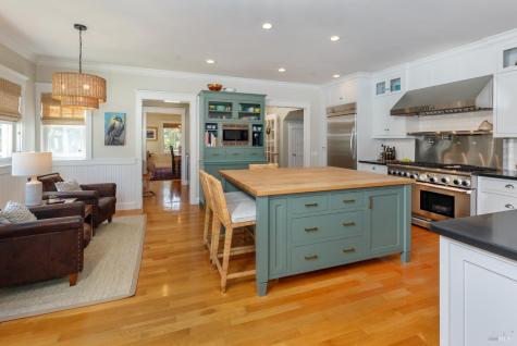 664 2nd Street E Sonoma CA 95476