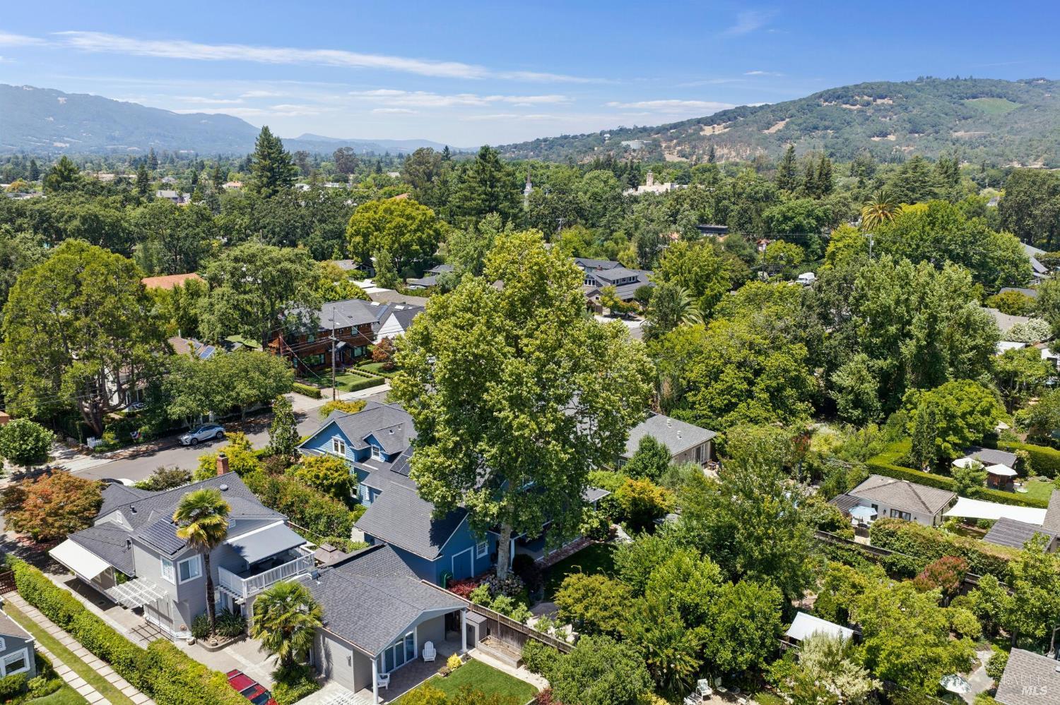 664 2nd Street E Sonoma CA 95476