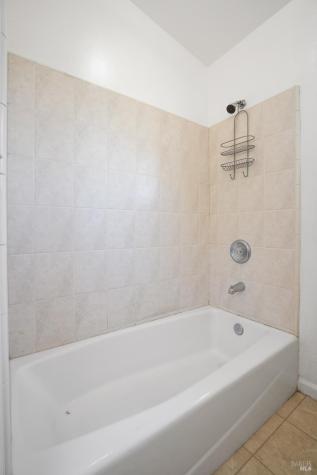 323 Portofino Way Cloverdale CA 95425