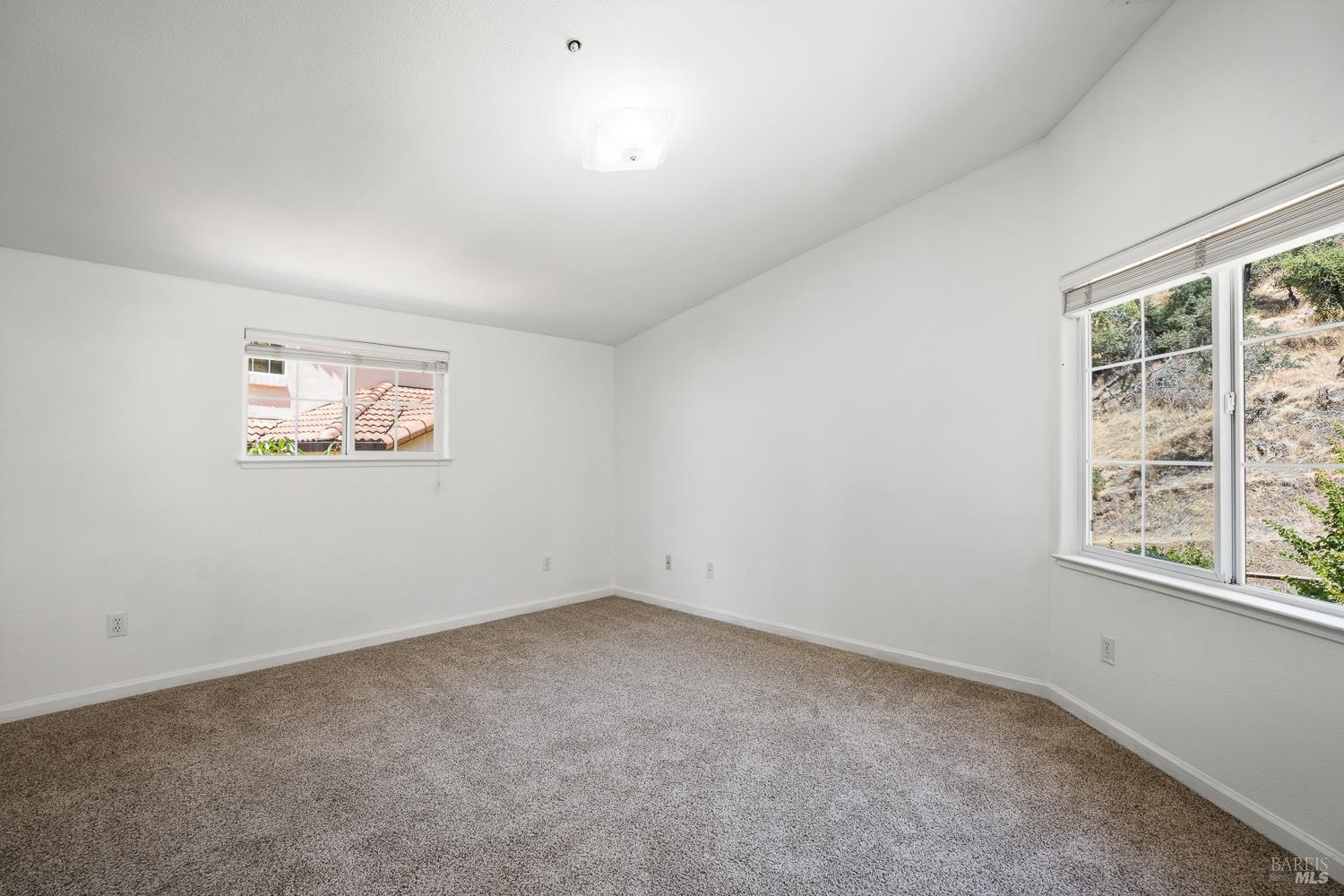 323 Portofino Way Cloverdale CA 95425