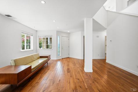 323 Portofino Way Cloverdale CA 95425