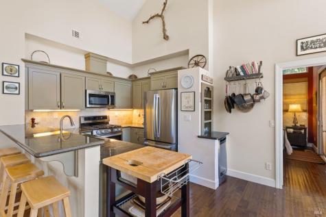 31920 Pine Mountain Road Cloverdale CA 95425