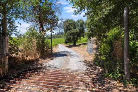 31920 Pine Mountain Road Cloverdale CA 95425