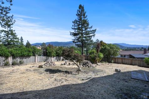 1826 San Ramon Way Santa Rosa CA 95409