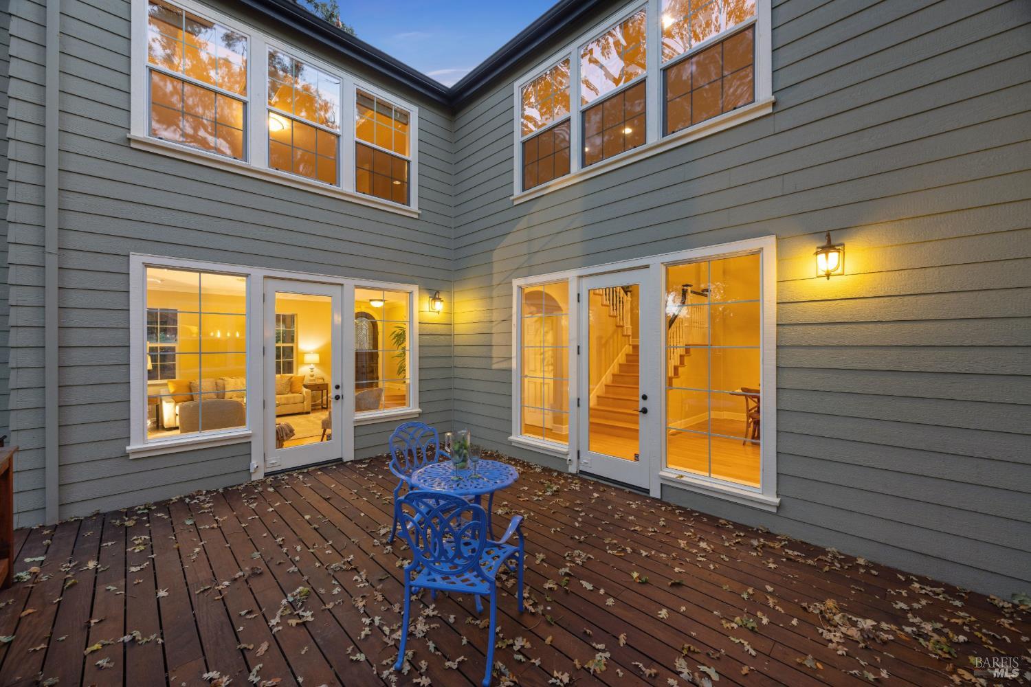 2 Fullerton Lane Petaluma CA 94952