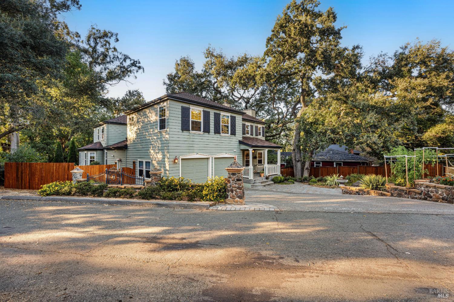 2 Fullerton Lane Petaluma CA 94952