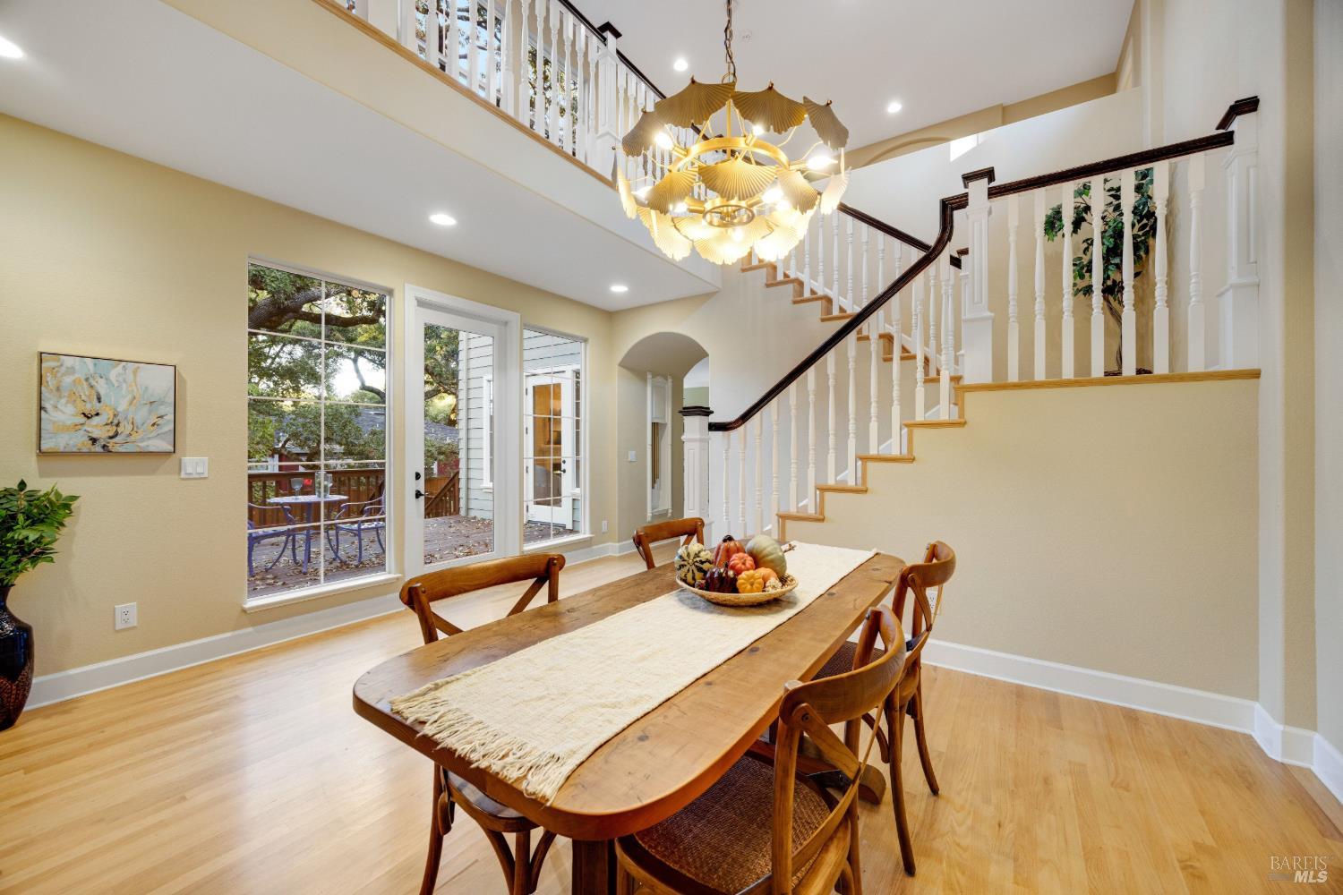 2 Fullerton Lane Petaluma CA 94952