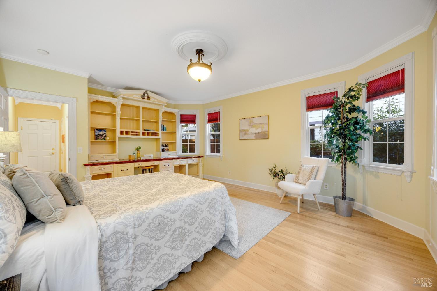 2 Fullerton Lane Petaluma CA 94952