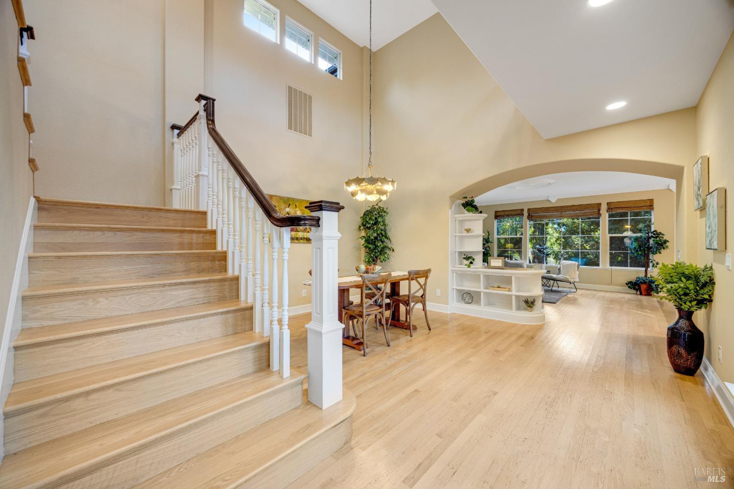 2 Fullerton Lane Petaluma CA 94952