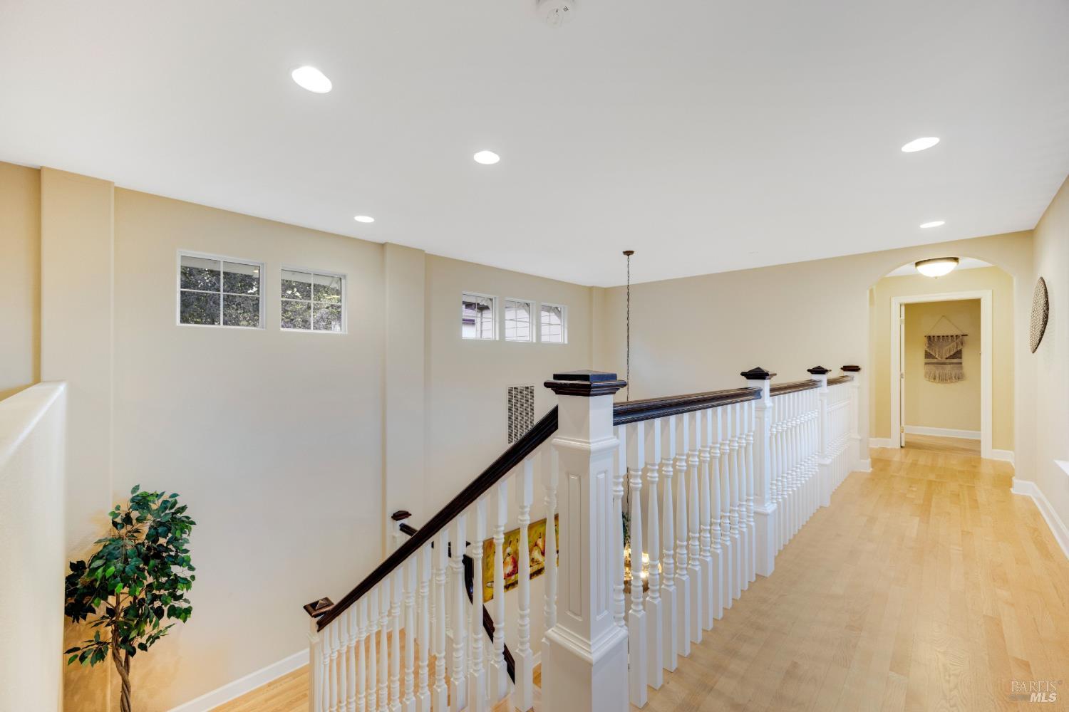 2 Fullerton Lane Petaluma CA 94952