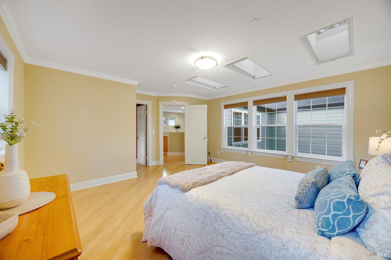 2 Fullerton Lane Petaluma CA 94952