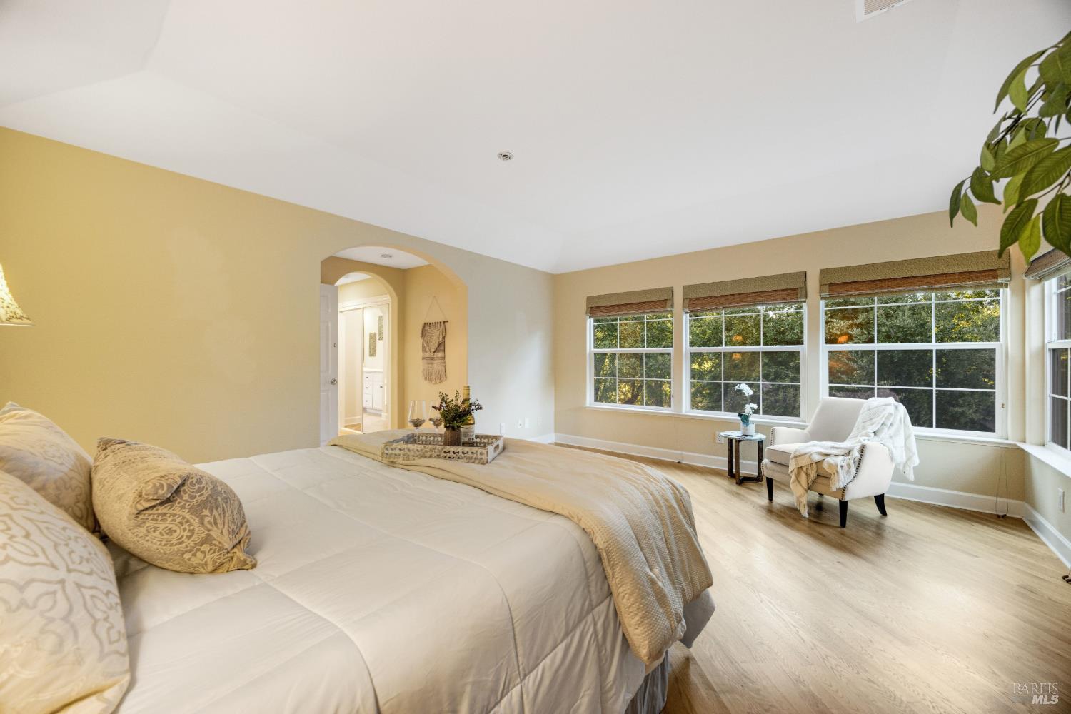 2 Fullerton Lane Petaluma CA 94952