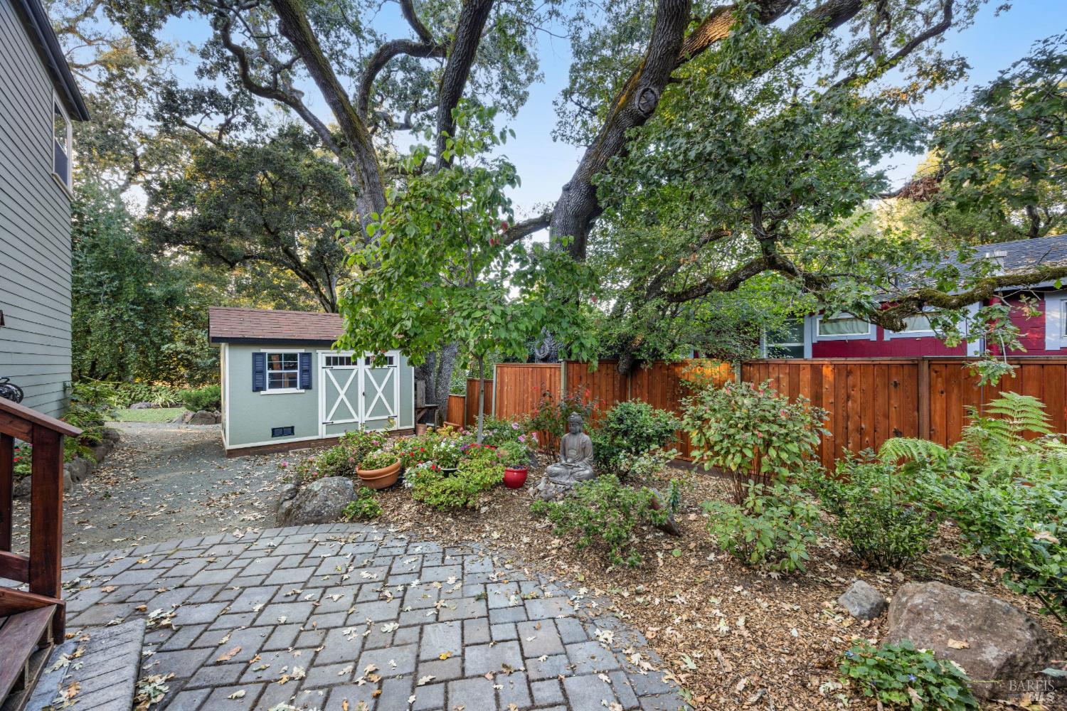 2 Fullerton Lane Petaluma CA 94952