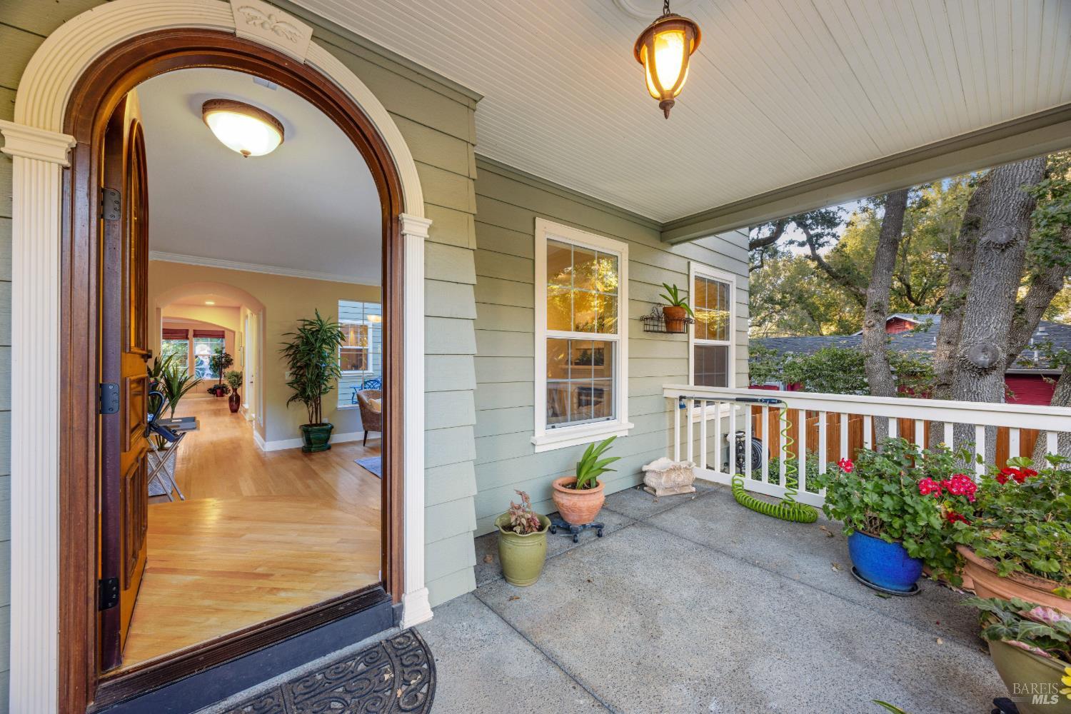 2 Fullerton Lane Petaluma CA 94952