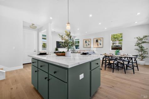 2446 Linwood Avenue Santa Rosa CA 95404