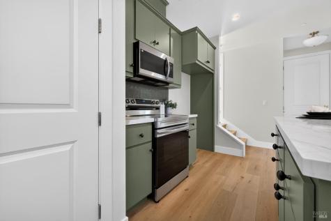 2446 Linwood Avenue Santa Rosa CA 95404