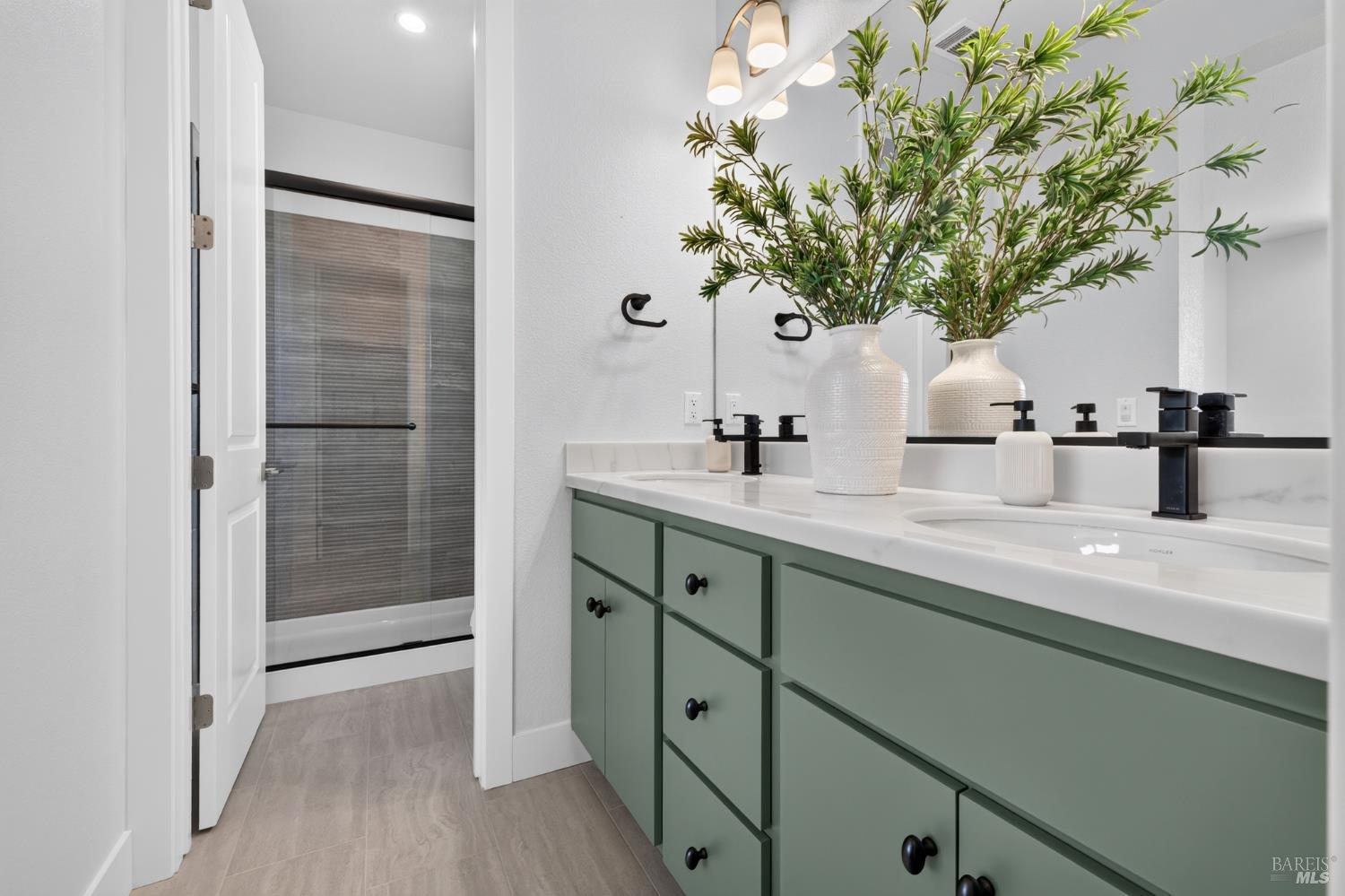 2446 Linwood Avenue Santa Rosa CA 95404
