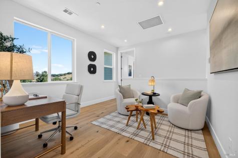 2446 Linwood Avenue Santa Rosa CA 95404
