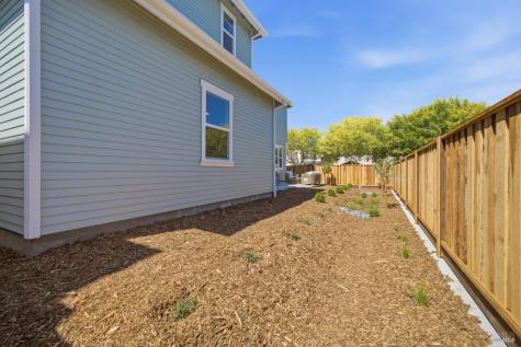 2446 Linwood Avenue Santa Rosa CA 95404
