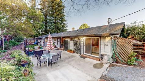 2142 Laguna Road Santa Rosa CA 95401