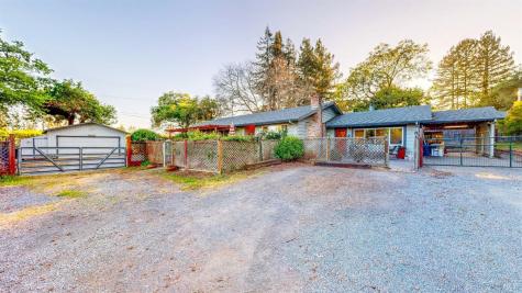 2142 Laguna Road Santa Rosa CA 95401